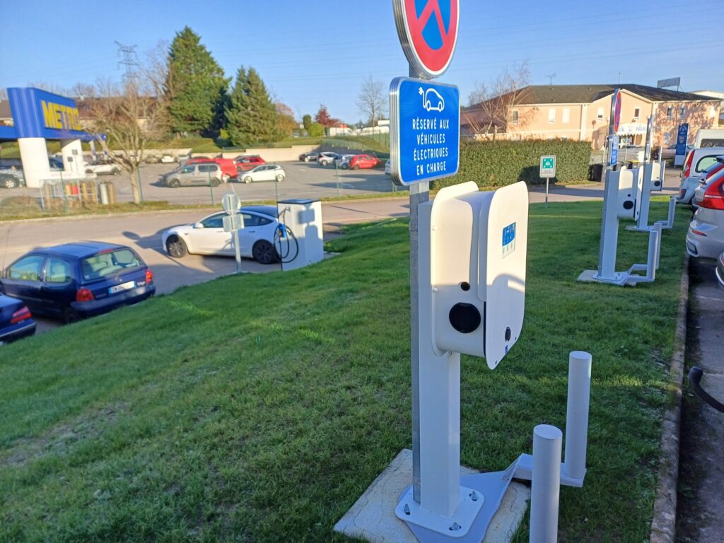 station de charge pour professionnels, muzillac, vannes, morbihan,