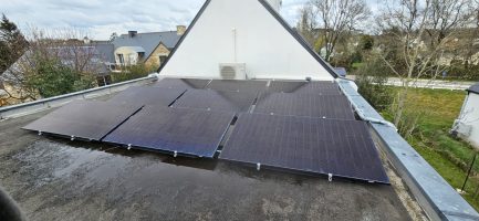Pose de panneaux photovoltaiques avec systeme de batterie virtuelle - Surzur - Muzillac - Elec Expert